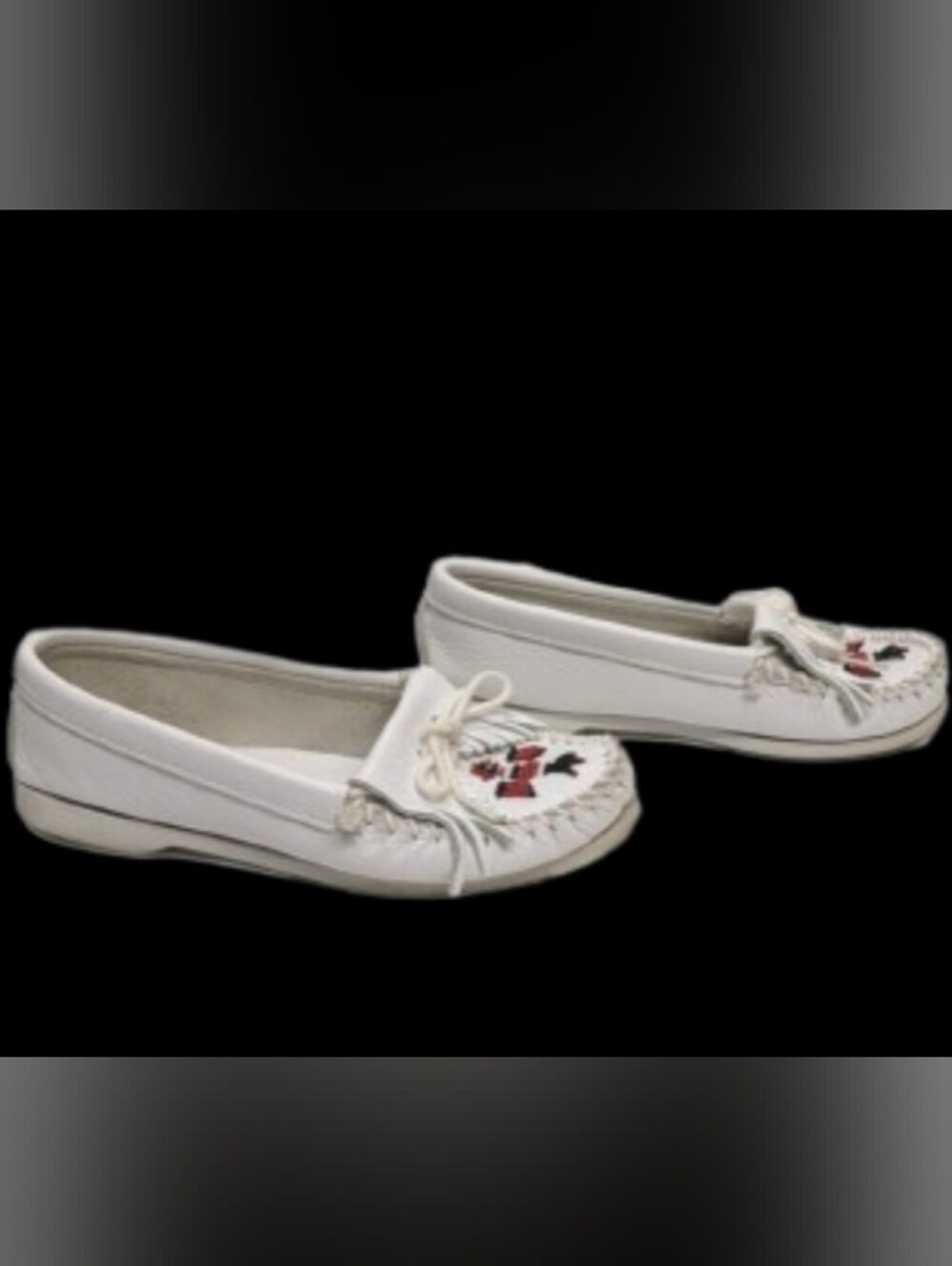 Minnetonka White Moccasin Flats Womens 5.5 Aztec Native American
